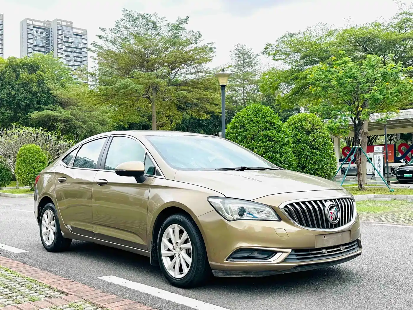 Фото 3 - Buick Verano