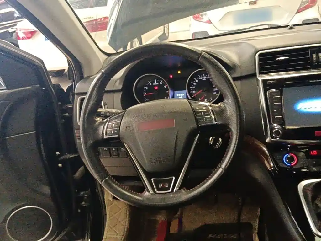 Фото 11 - Haval H6