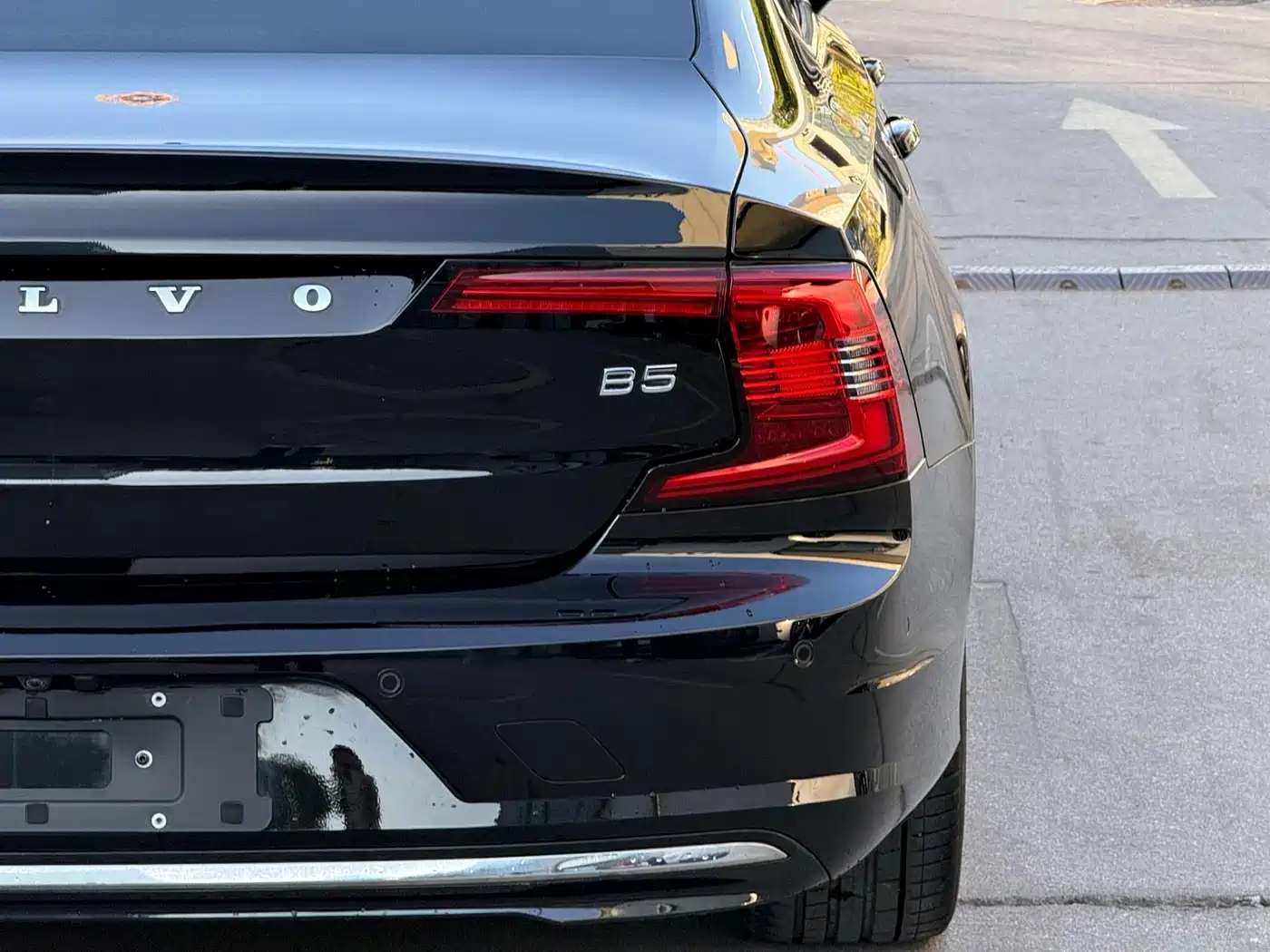 VOLVO S90