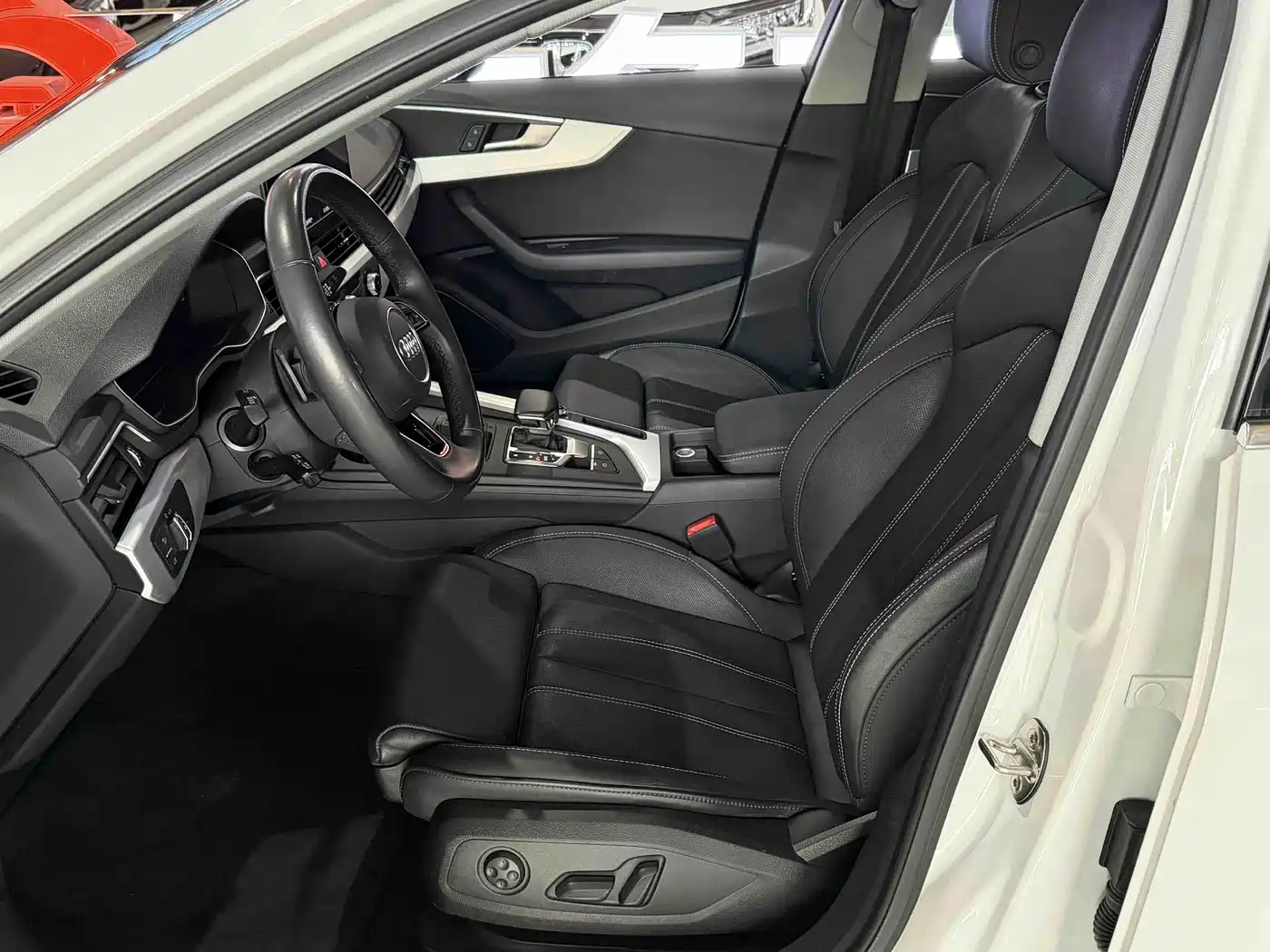 Audi A4L 2023 40 TFSI Fashion Dynamic фото 10