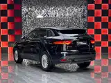 Photo 4 - Jaguar F-PACE