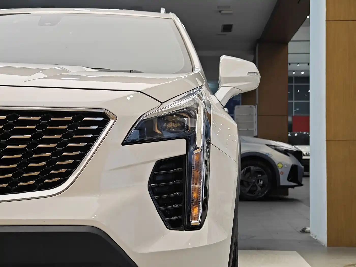 CADILLAC XT4