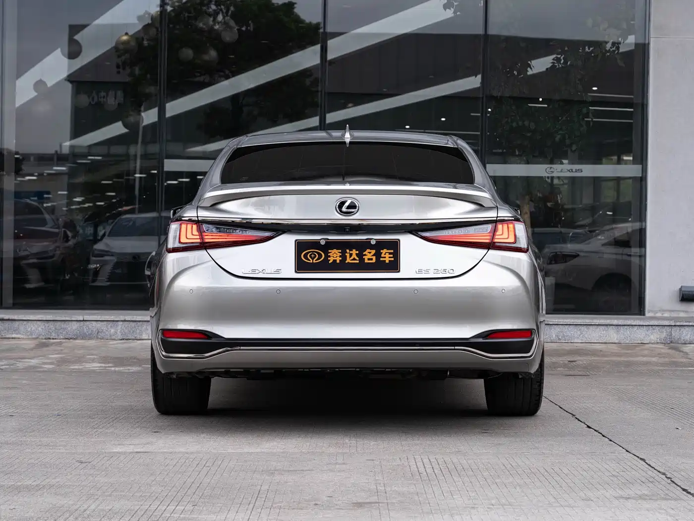 Lexus ES 2018 260 F SPORT (China V) фото 5