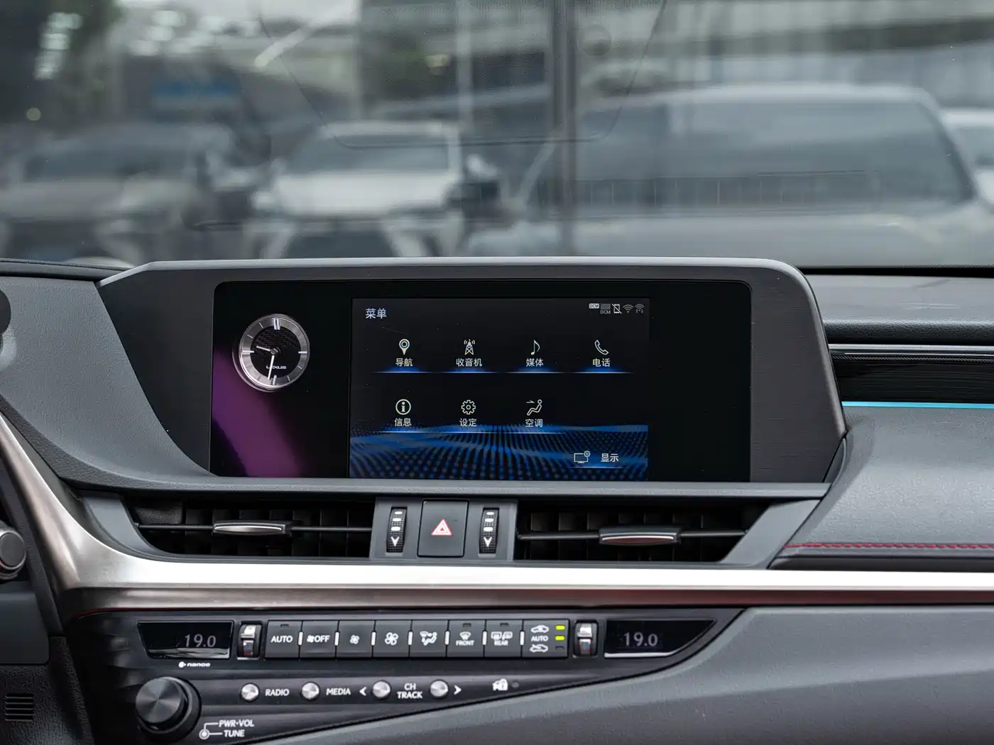 Lexus ES 2018 260 F SPORT (China V) фото 16