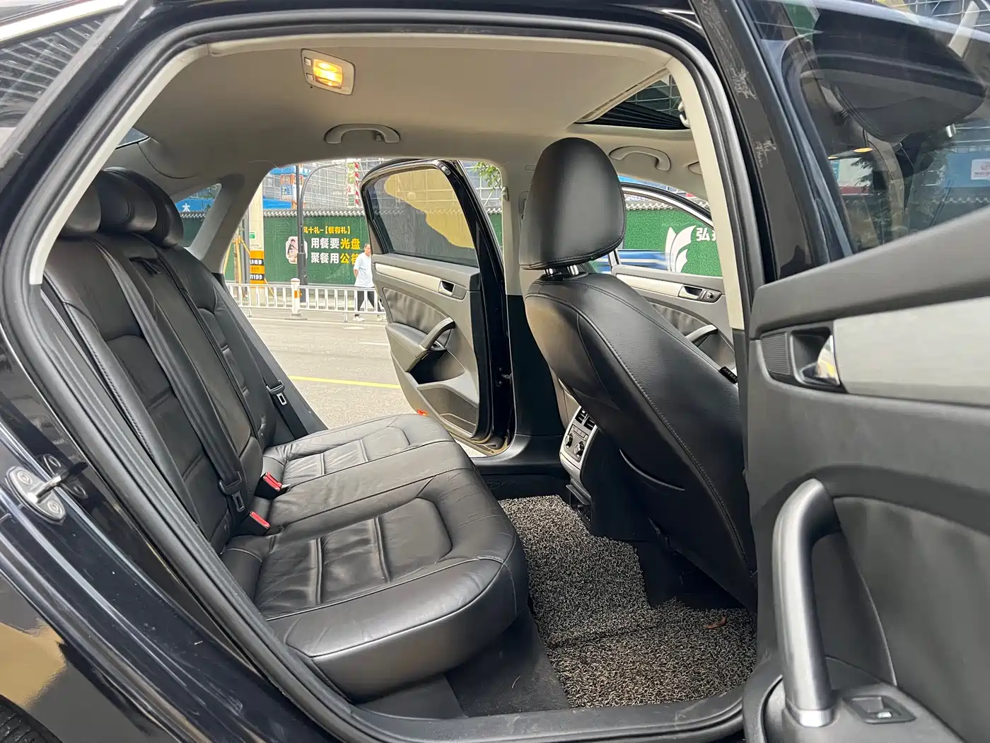 Volkswagen Passat 2013 1.8TSI DSG Zunrong фото 13