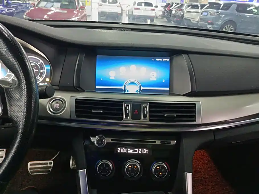 Photo 13 - Haval H7