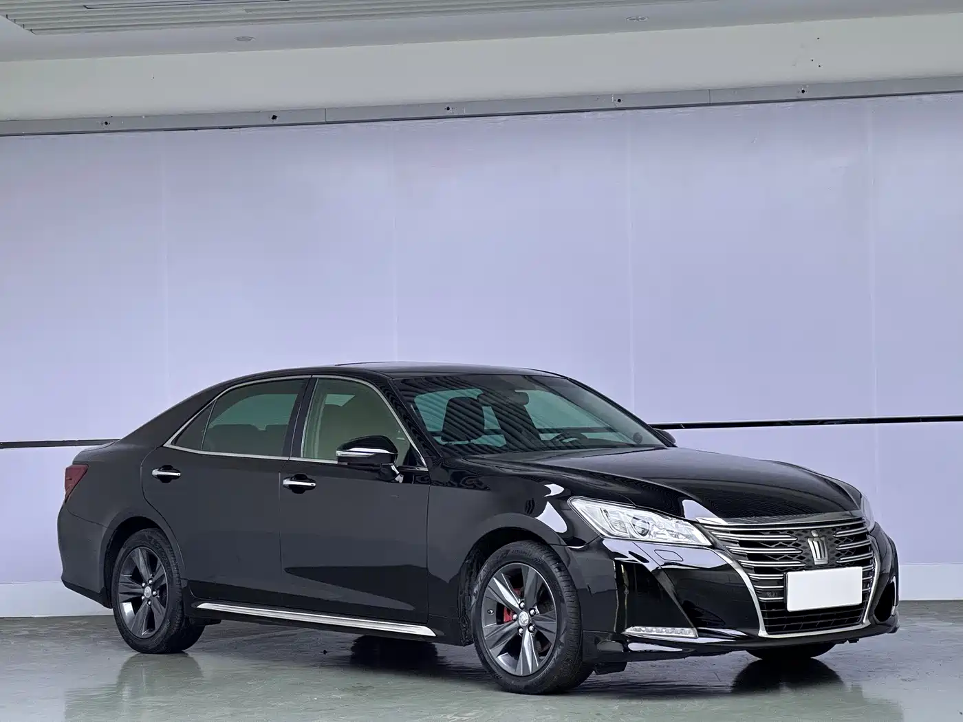 Toyota Crown 2015 2.0T Fashion фото 3