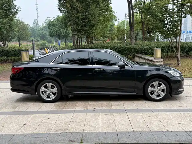 Toyota Crown 2015 2.5L Smart Edition — фото 4