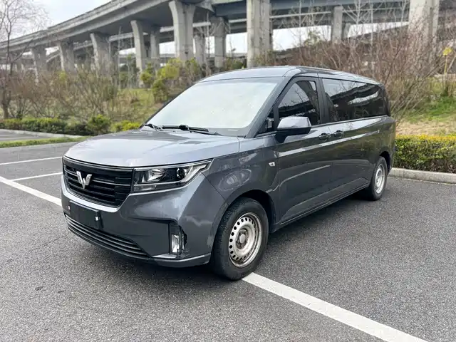 Wuling Motors Wuling Journey 2021 1.5T Manual Luxury Edition