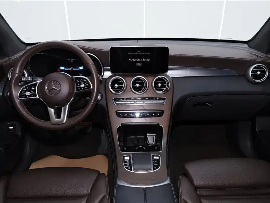 Mercedes-Benz GLC 2021 GLC 260 L 4MATIC Luxury фото 23