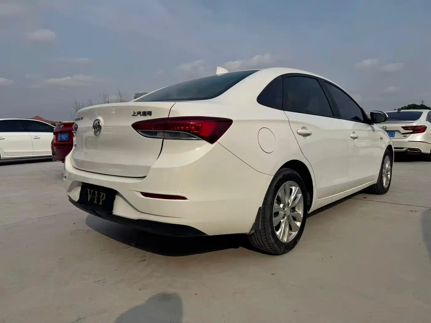 Buick Excelle 2018 15T Dual Clutch Elite (China V) фото 9