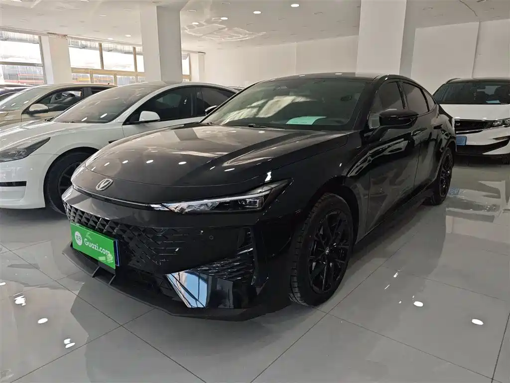 Changan UNI-V 2024 1.5T Deluxe
