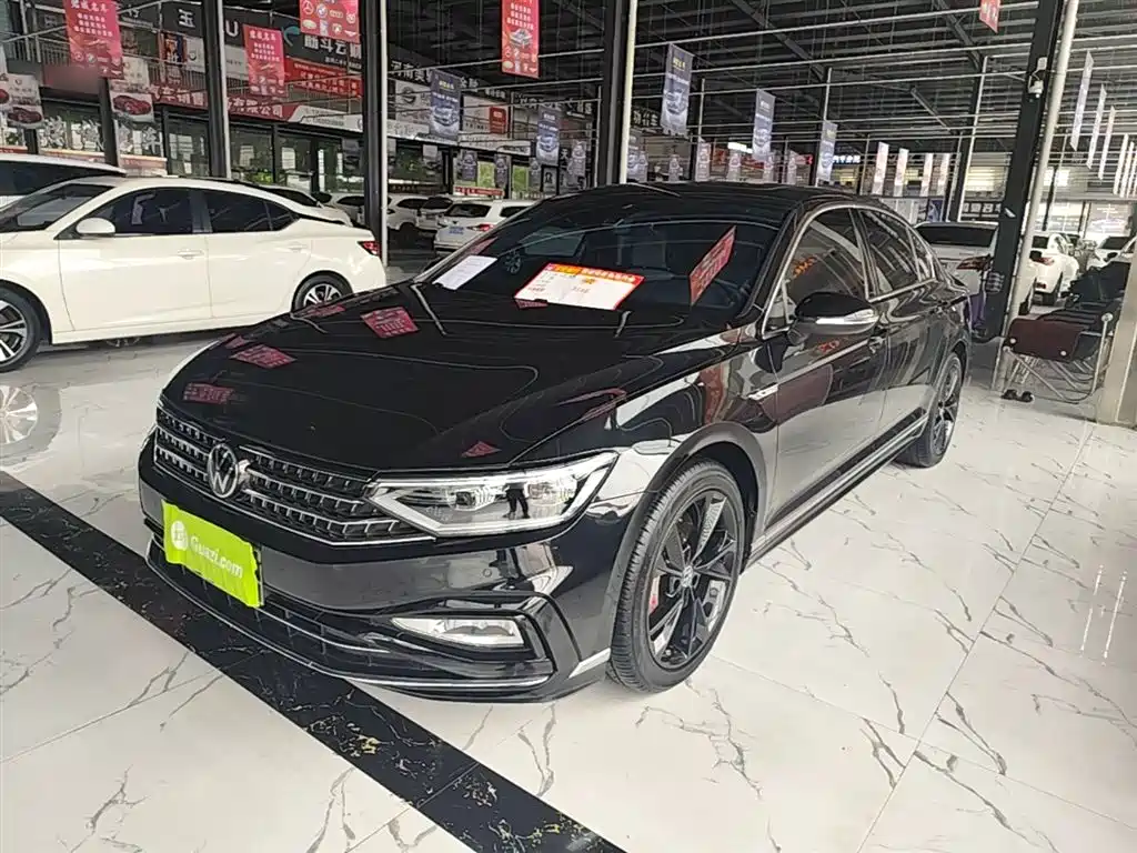 Volkswagen Magotan 2023 Model 2 Million Commemorative Edition 330TSI DSG Luxury