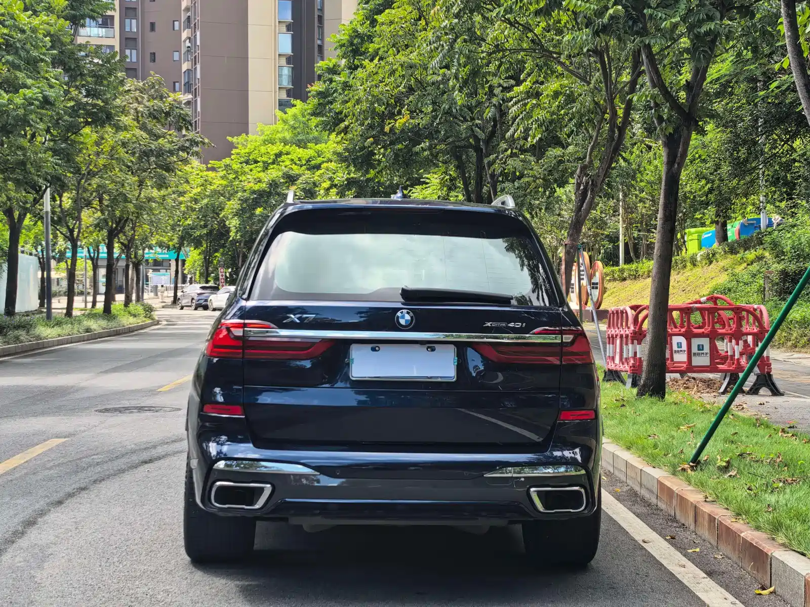 صورة 10 - BMW X7