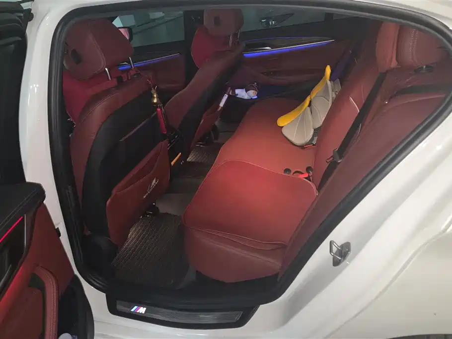 BMW 5 Series 2022 530Li Leading M Sport Package фото 11