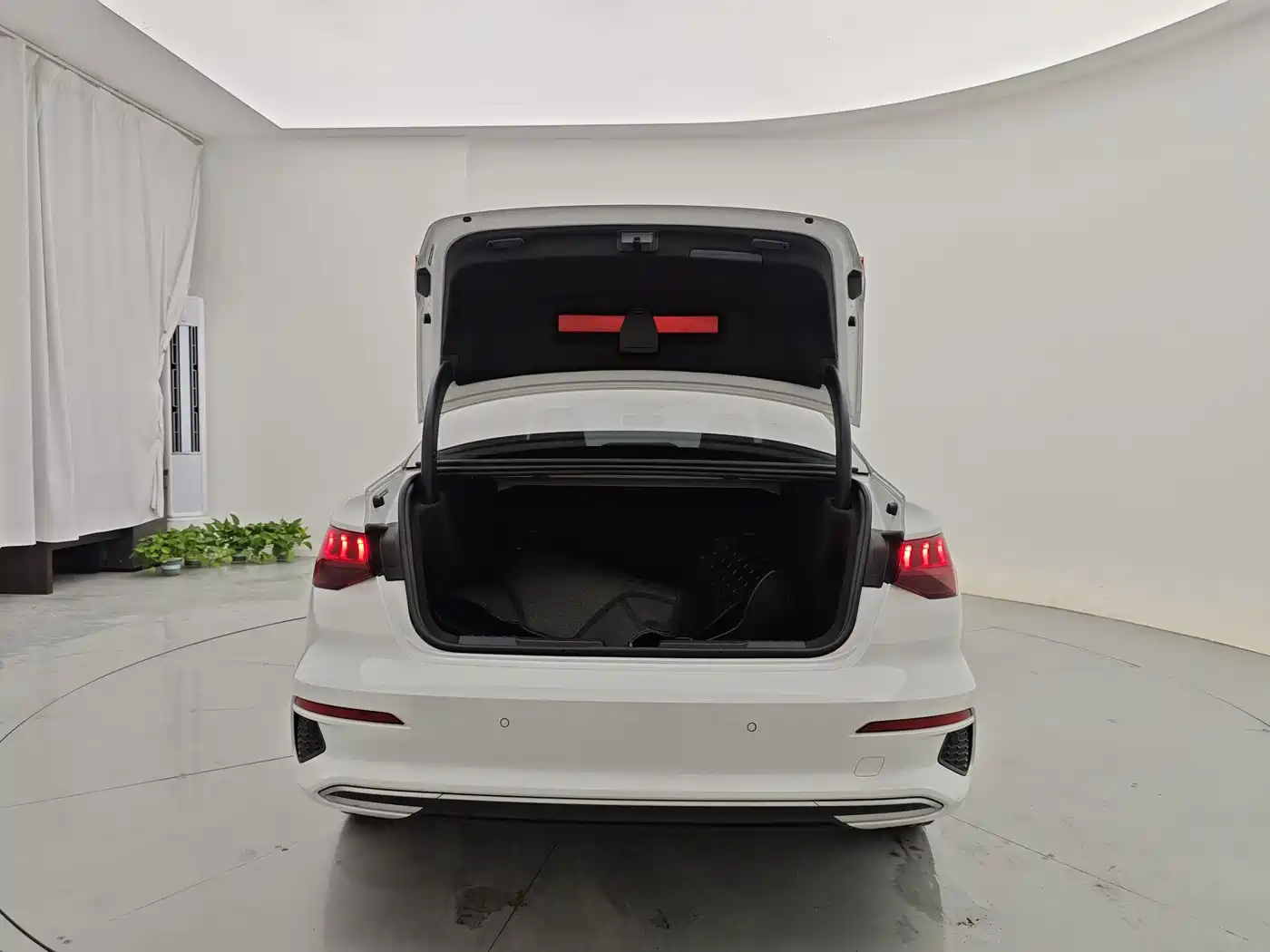 Audi A3 2022 A3L Limousine 35 TFSI Luxury Elegance фото 35