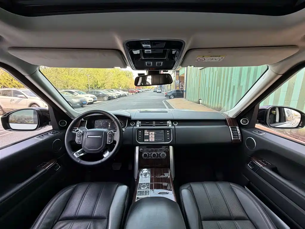 Land Rover Range Rover 2014 Facelift 3.0 SC V6 Vogue фото 4