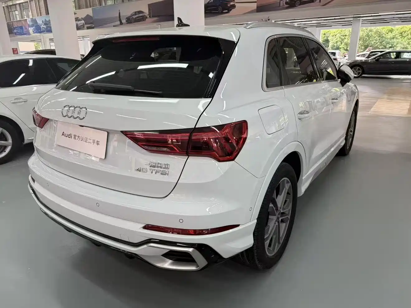 Audi Q3 2024 40 TFSI Fashion Sport фото 3