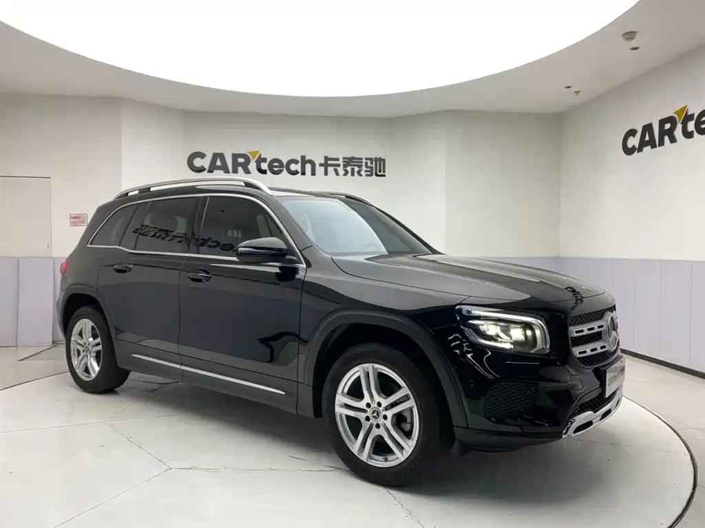 MERCEDES-BENZ GLB