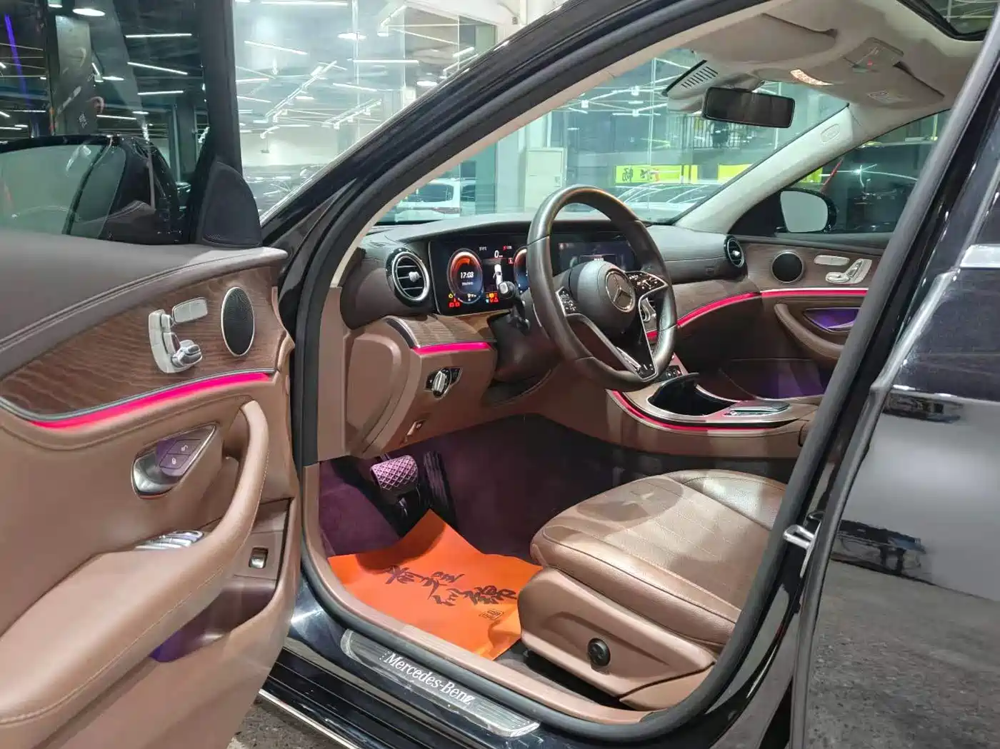 MERCEDES-BENZ E CLASS