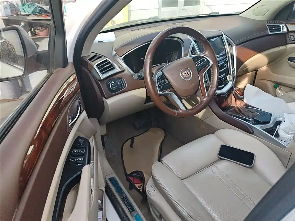 Cadillac SRX 2014 3.0L Elite Model фото 16