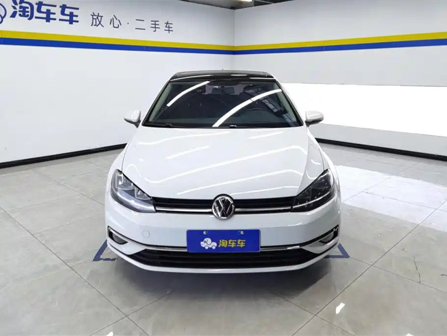 Volkswagen Golf 2018 230TSI Automatic Comfort фото 2