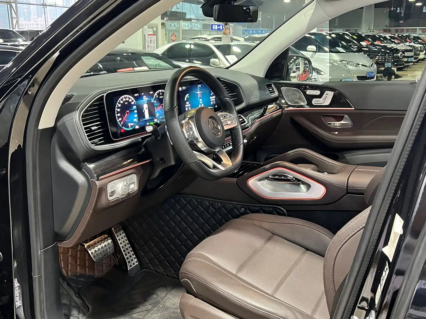 Mercedes-Benz GLS 2023 Second Facelift GLS 450 4MATIC Fashion фото 13