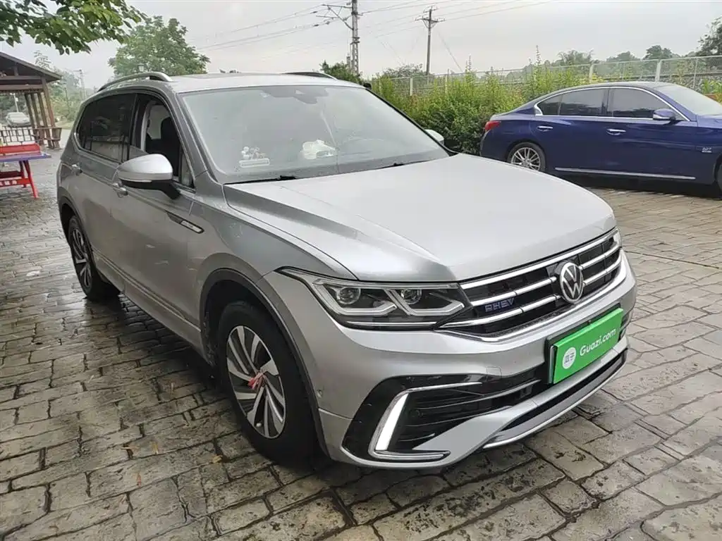 Volkswagen Tiguan L PHEV 2022 430PHEV Plug-in Hybrid Premium фото 4