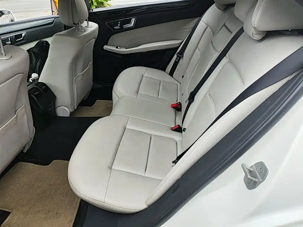 Mercedes-Benz E-Class 2014 Facelift E 260 L Sport фото 17