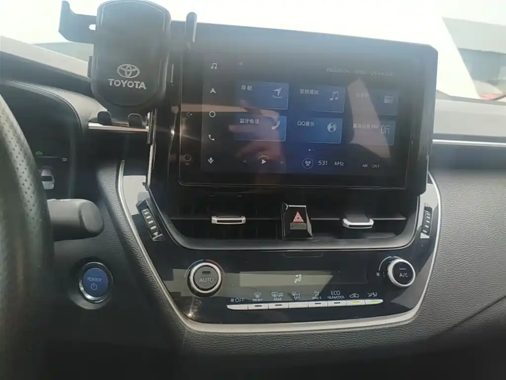 Toyota Corolla 2021 Hybrid 1.8L E-CVT Elite Edition фото 13