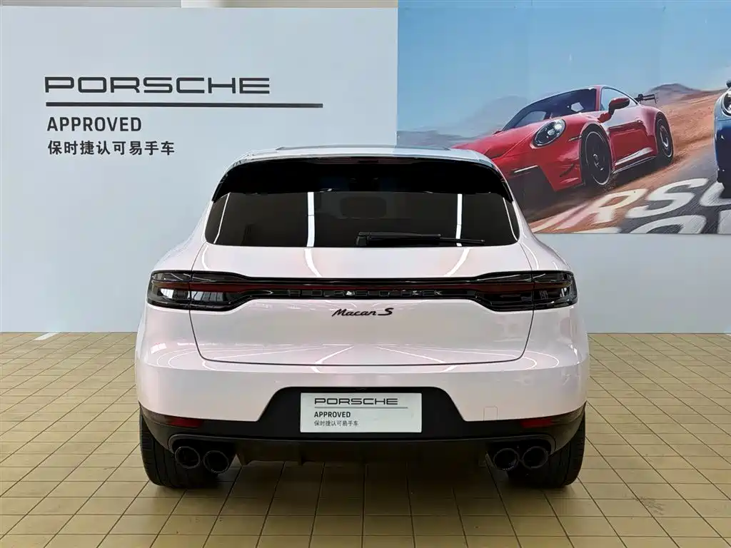 Фото 16 - Porsche Macan