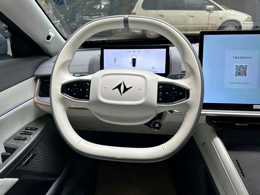 Dongfeng Yipai eπ007 2024 2024 Pure Electric 540 AWD Max Edition