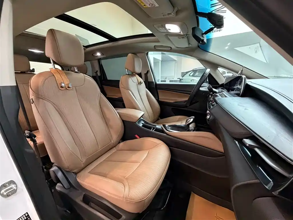 Buick GL6 2021 323T Mild Hybrid Connected Luxury фото 26