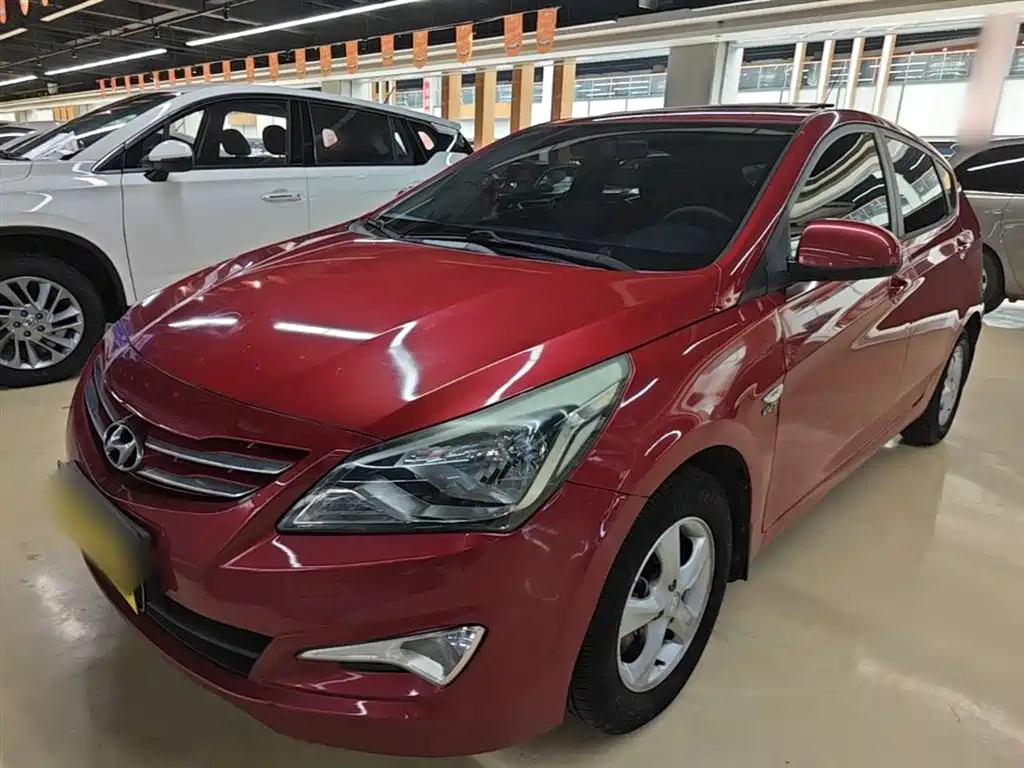 Hyundai Reina 2014 Model 1.4L Automatic GLX фото 2