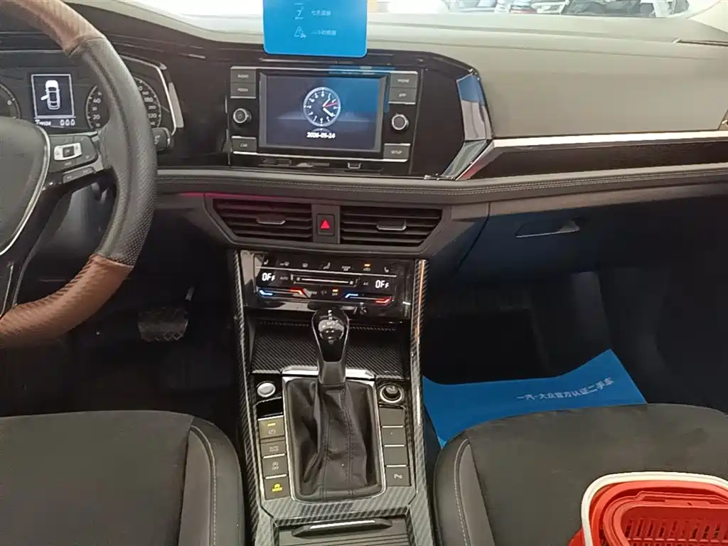 Volkswagen Sagitar 2019 280TSI DSG Luxury Edition China VI фото 13