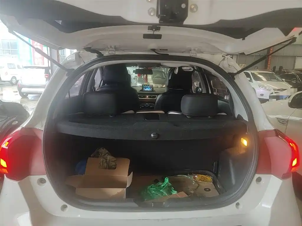 Haval H1 2017 Blue Label 1.5L Manual Luxury фото 19
