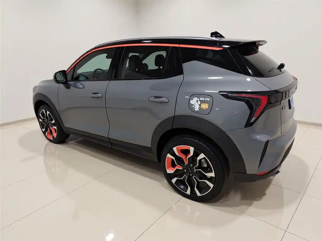 Lynk & Co 06 2020 1.5T Halo фото 5
