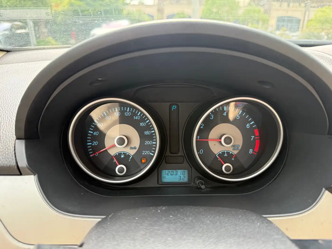 Buick Excelle 2011 1.6LX-AT фото 6