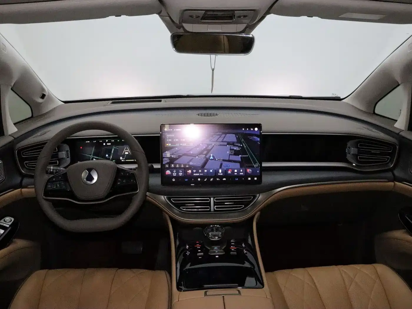 Denza D9 2023 2022 DM-i 970 AWD Flagship