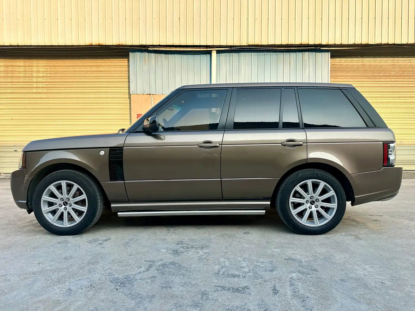 Land Rover Range Rover 2012 5.0 SC V8 Ultimate Genesis Edition фото 4
