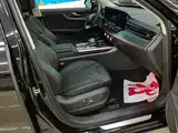 Photo 8 - Hongqi HS5