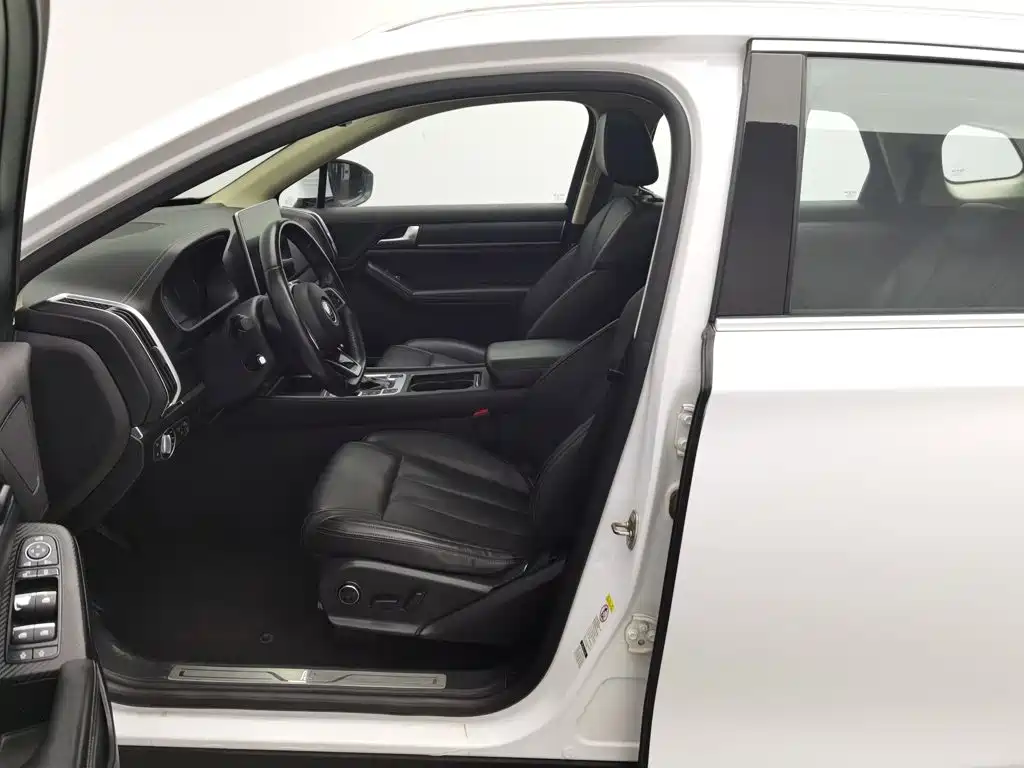 BYD Tang 2020 2019 2.0T Automatic Smart Connect Luxury 5-seater China VI