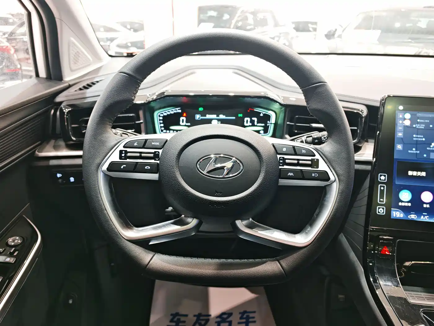 Hyundai Kustu 2024 270TGDi LUX Premium Edition фото 10
