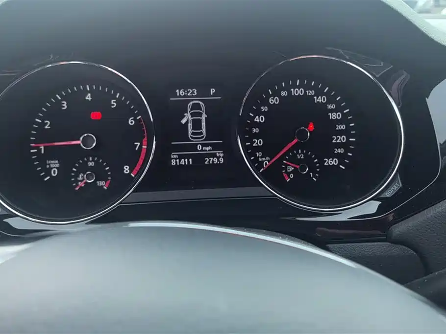 Volkswagen Sagitar 2017 280TSI Automatic R-Line фото 14