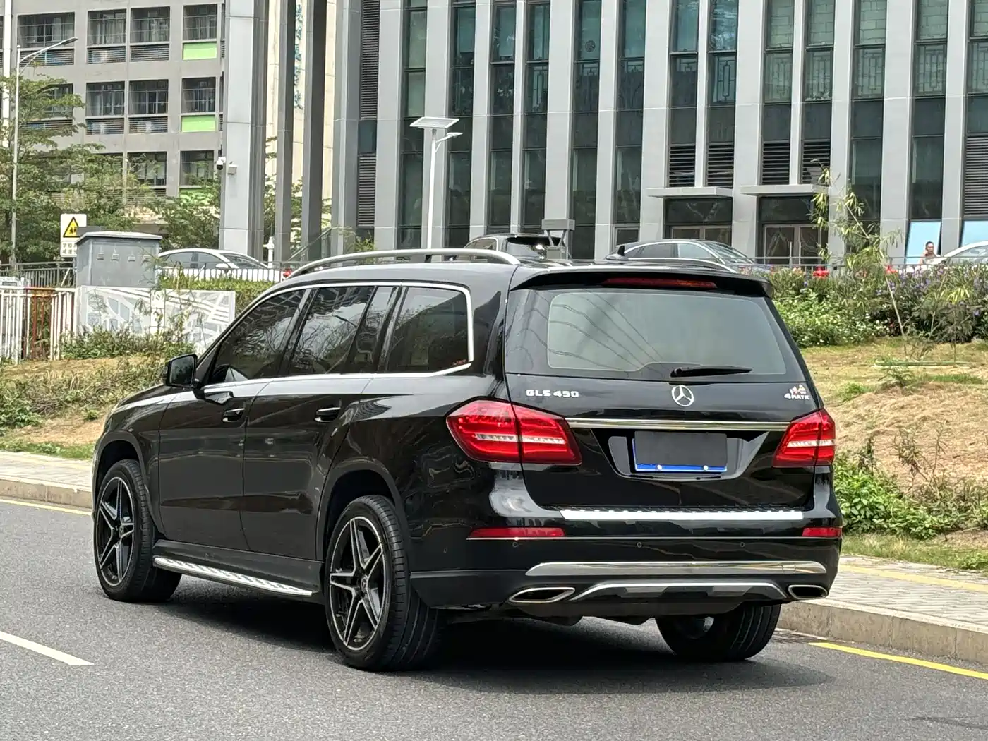 Mercedes-Benz GLS 2018 GLS 400 4MATIC Dynamic фото 26