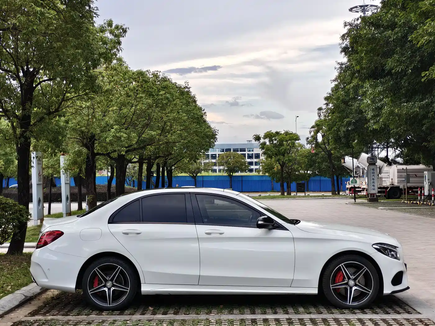 Mercedes-Benz C-Class 2015 C 300 Sport Edition фото 19