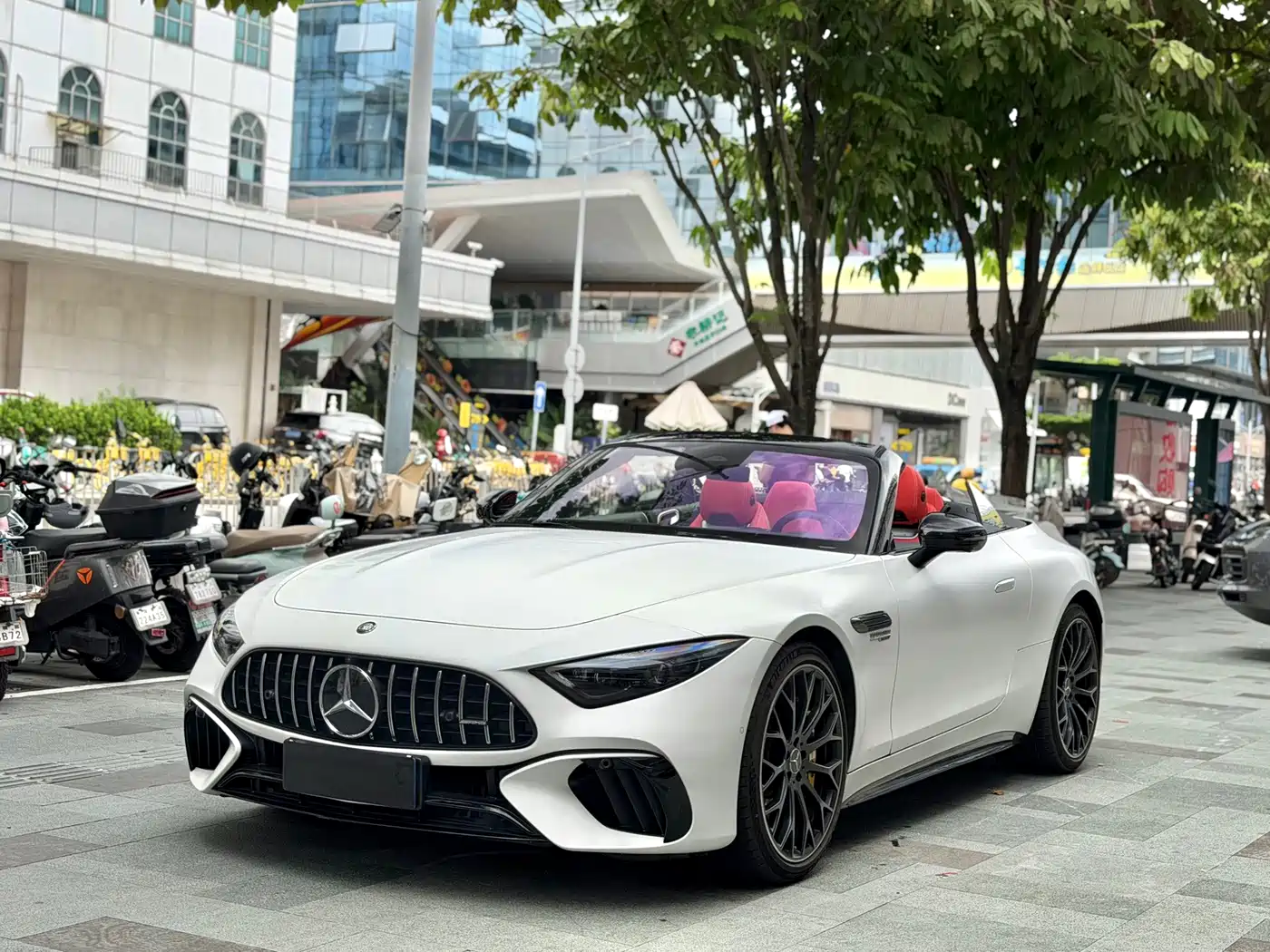 Mercedes-Benz SL-Class AMG 2025 2024 AMG SL 63 4MATIC+