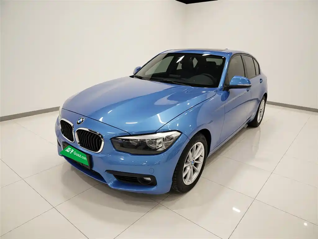 BMW 1 Series (Import) 2018 118i Leading фото 2