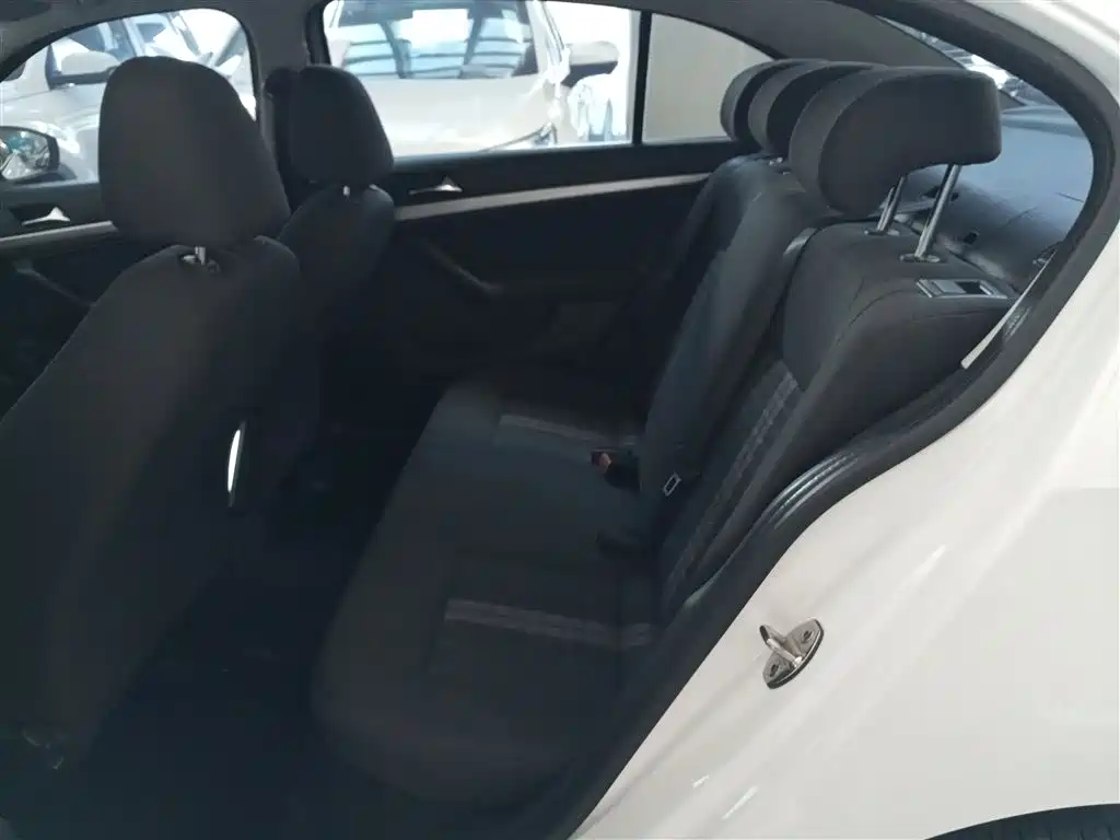 Volkswagen Lavida 2019 Lavida Start 1.5L Auto Trend (China VI) фото 14