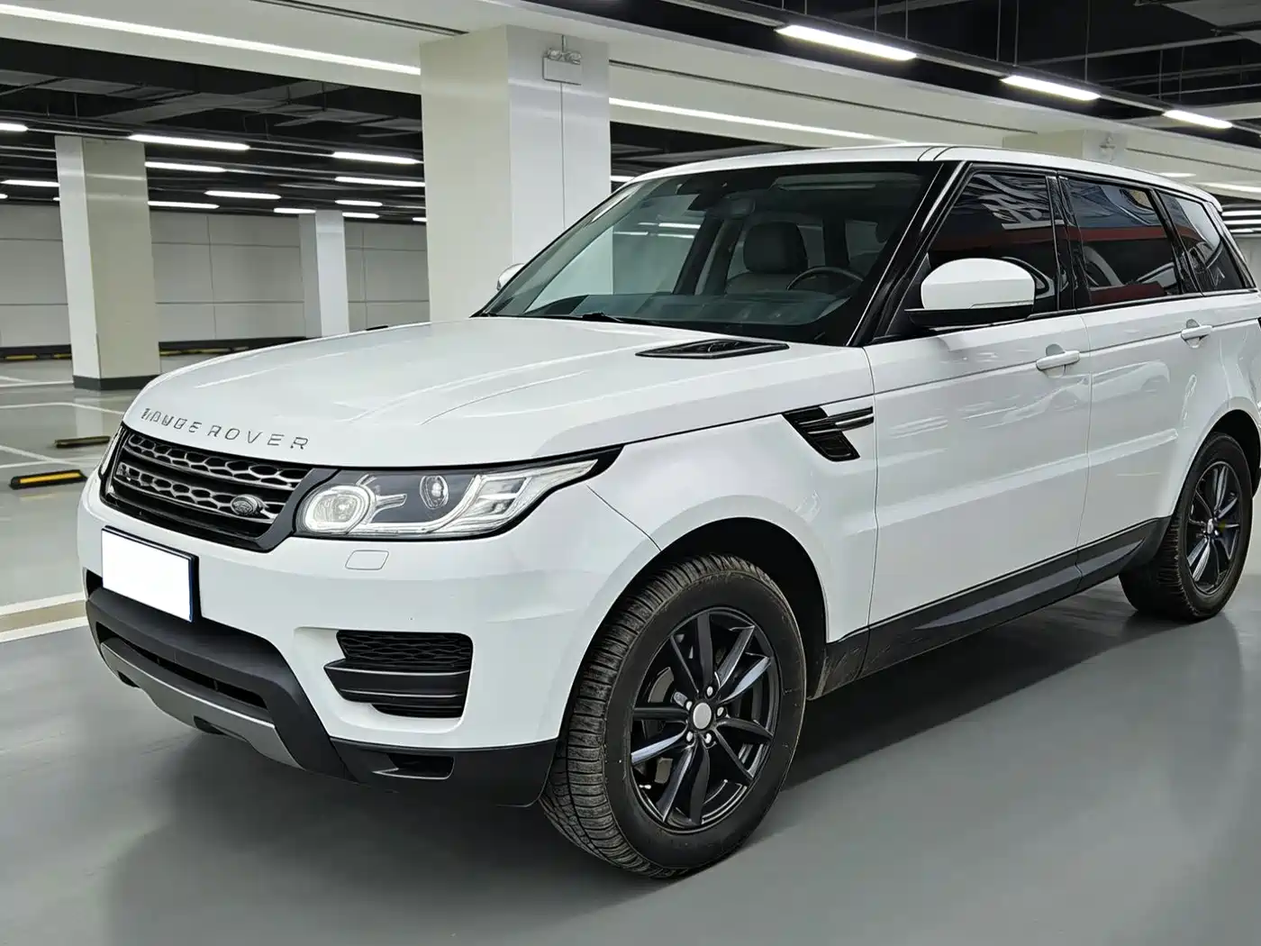 Land Rover Range Rover Sport 2016 Model 3.0 SC V6 HSE